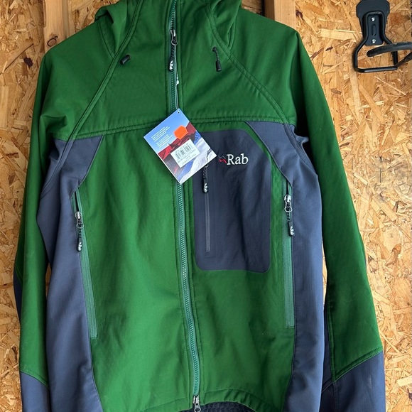 Sold - Picture 1 of 1